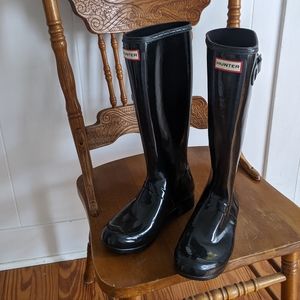 Hunter glossy black rainboots